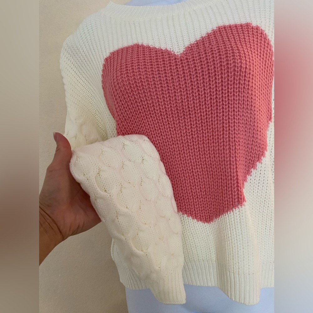 New SHEIn pink heart 🩷 sweater - Picture 5 of 7